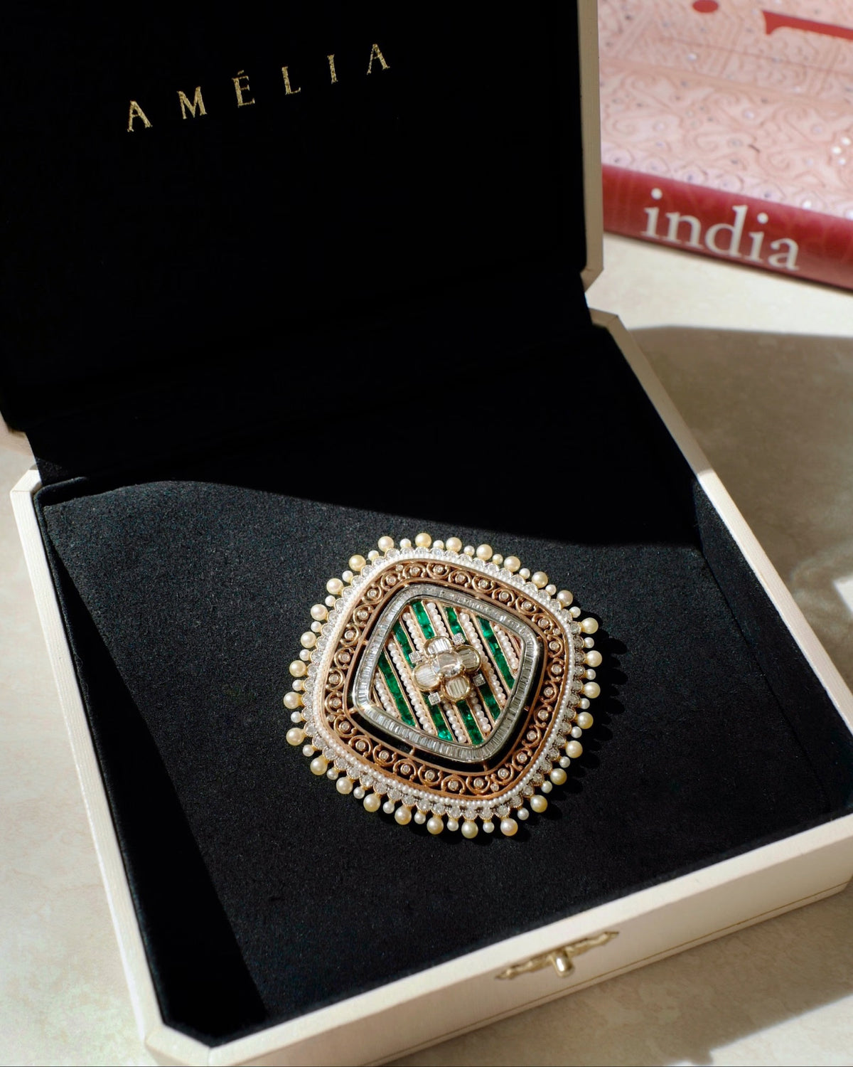 EMERALD DIAMOND PEARL BROOCH