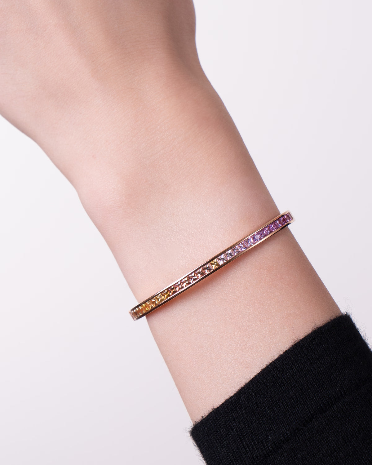 MULTICOLOR SAPPHIRE BANGLE
